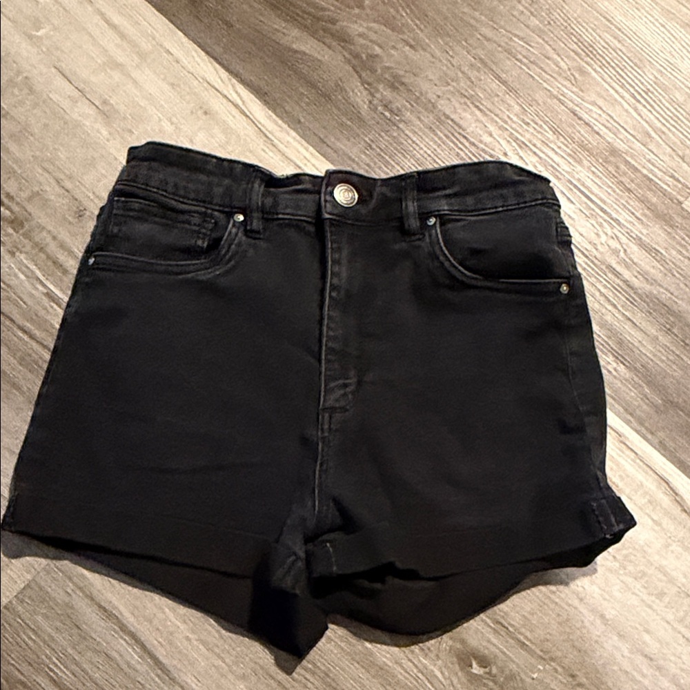 Charlotte Russe black high rise Jean shorts size 9